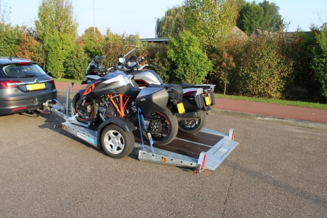 Tohaco luchtgeveerde motortrailer