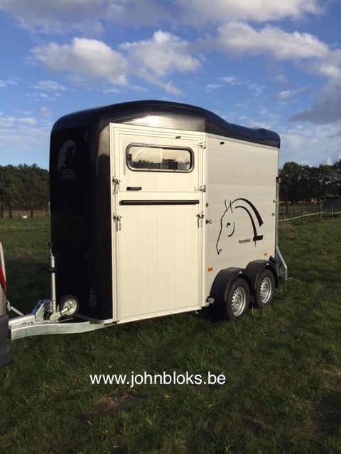 Cheval Liberte Touring Country 2 paards compleet 