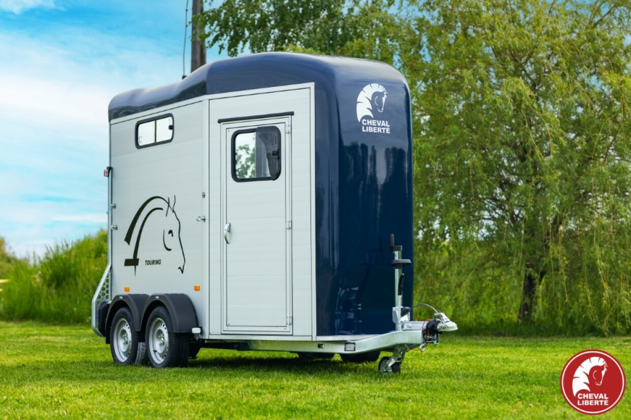 Paardentrailer Cheval Liberté Touring Jumping