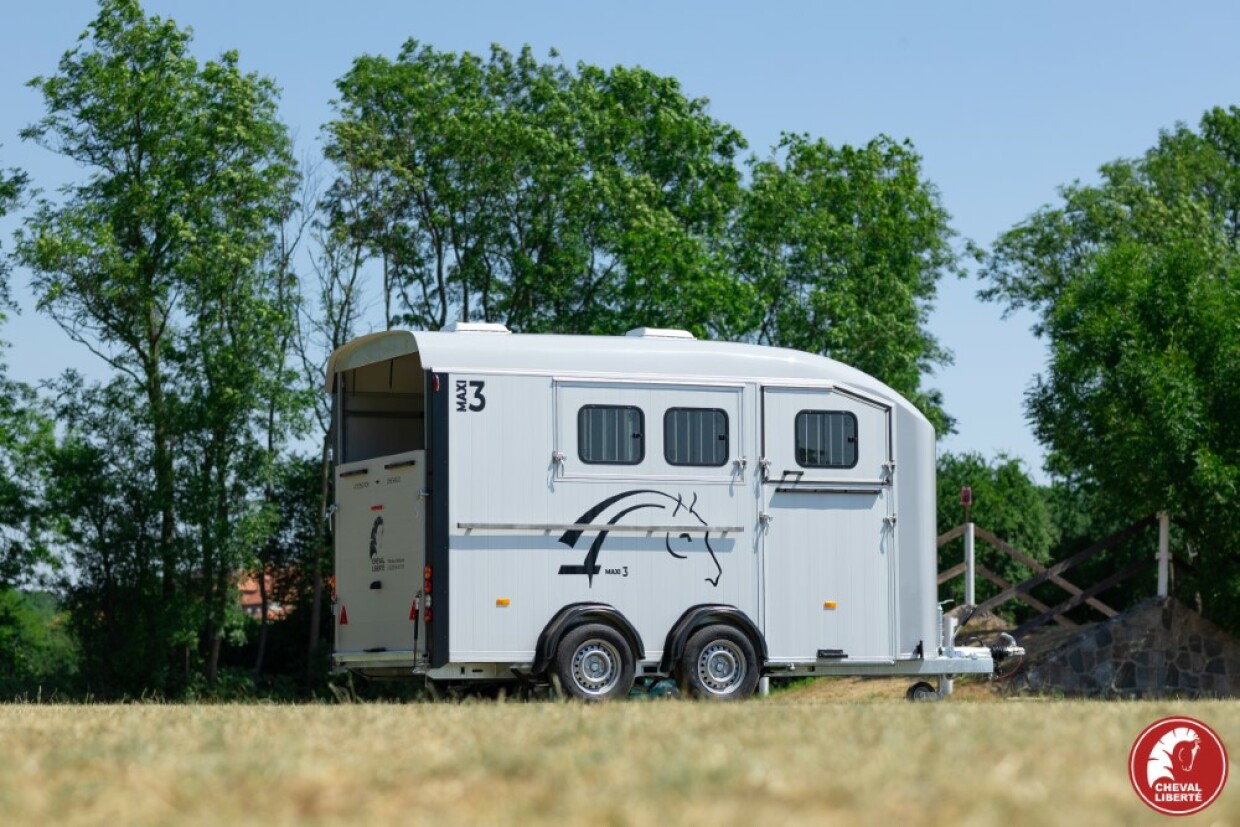 Paardentrailer Cheval Liberté Maxi 3