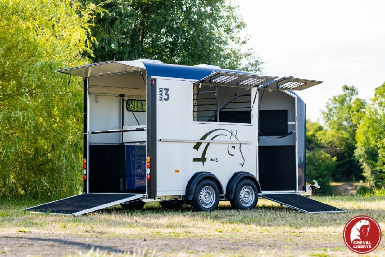 Paardentrailer Cheval Liberté Maxi 3