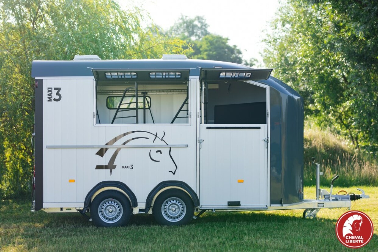 Paardentrailer Cheval Liberté Maxi 3