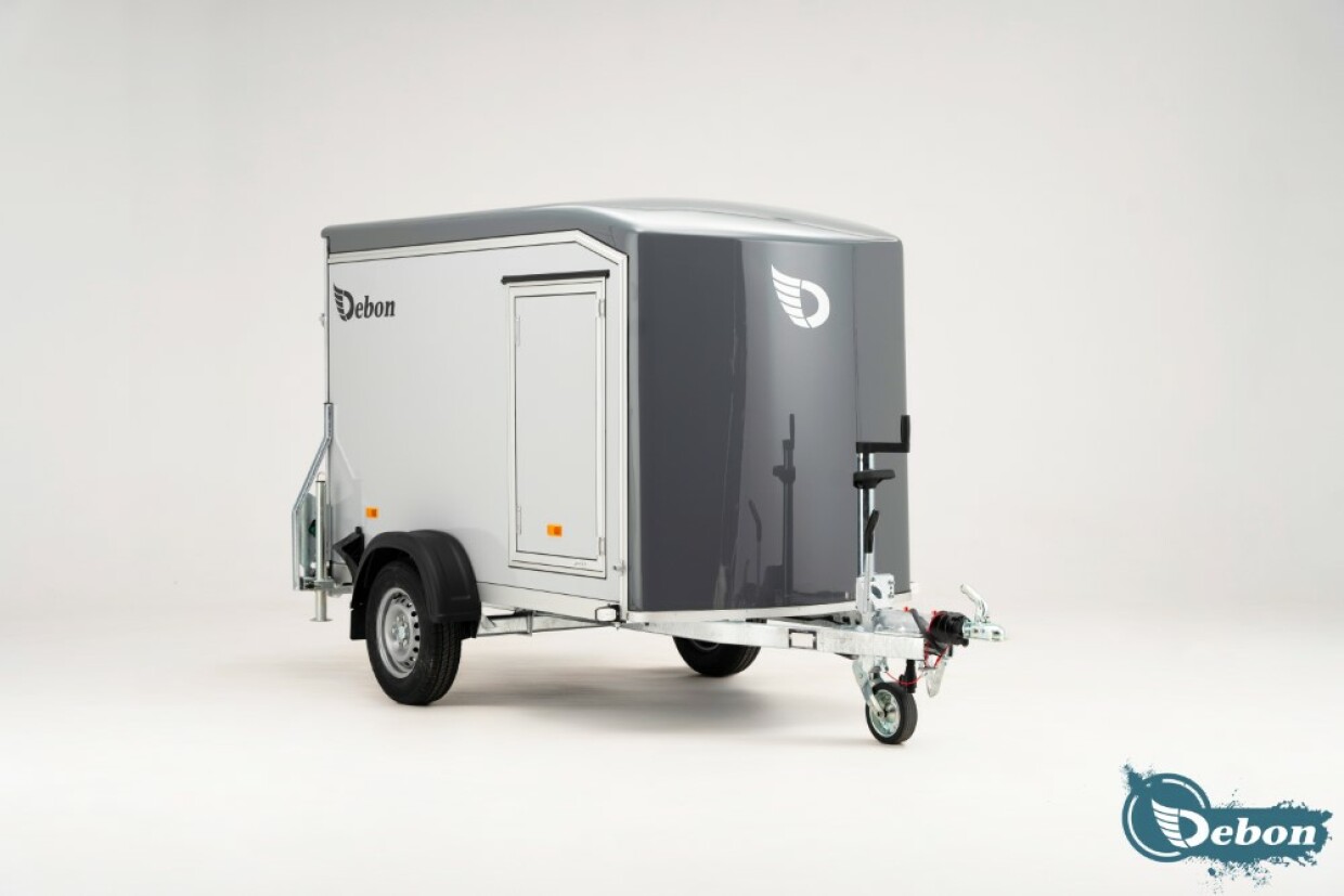 Debon Roadster 300