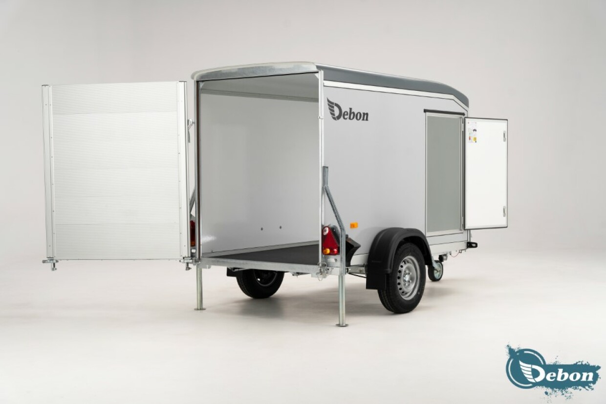 Debon Roadster 300