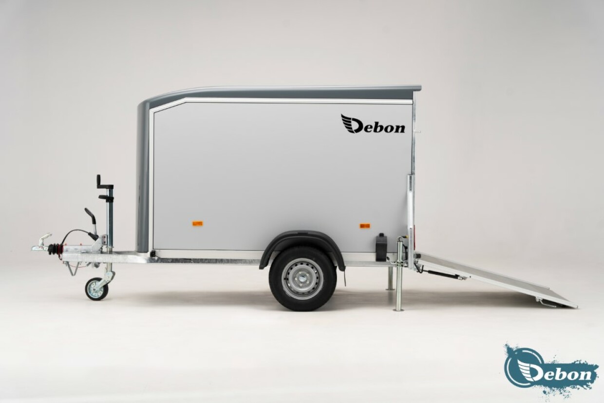 Debon Roadster 300