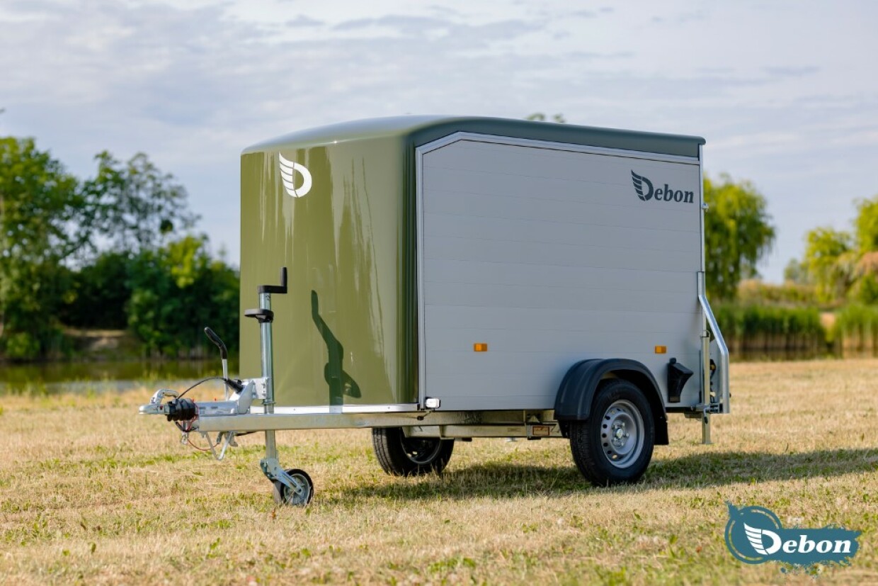 Debon Roadster 300