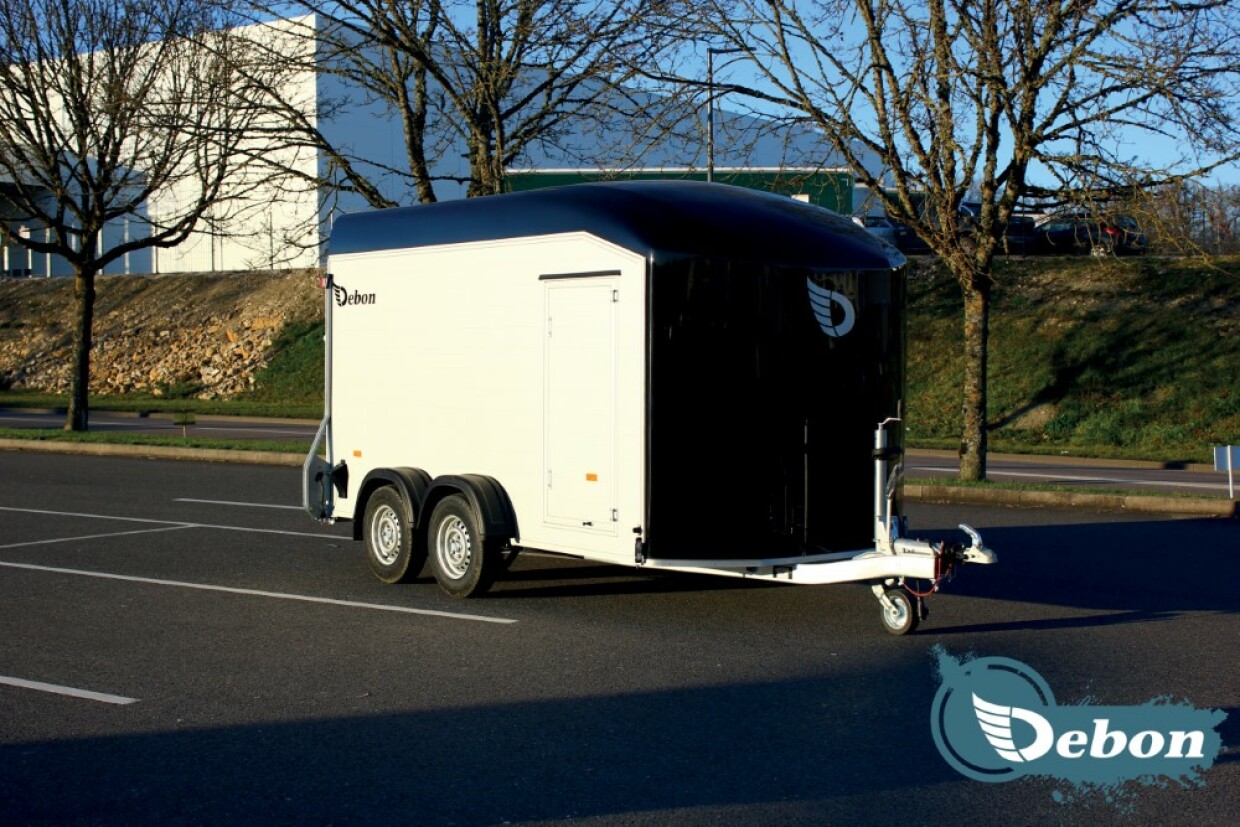 Debon Roadster 700