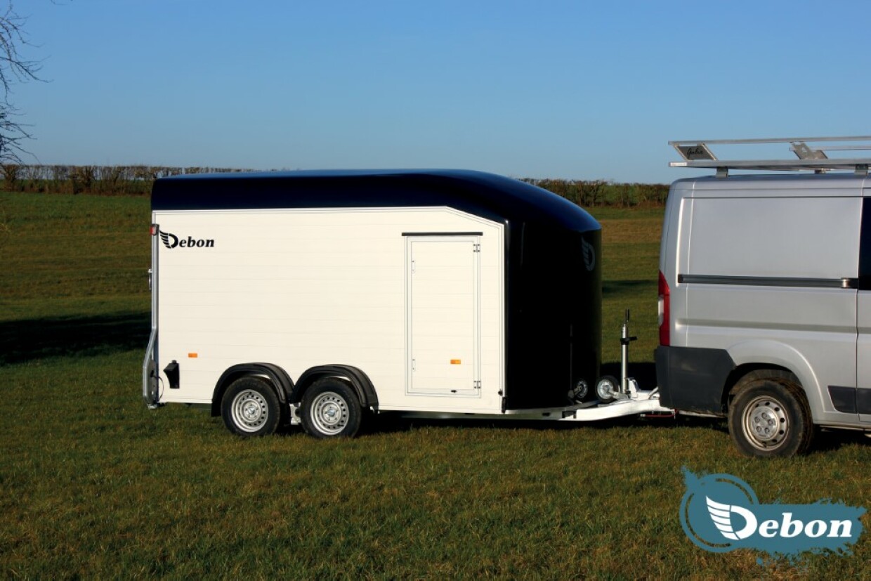 Debon Roadster 700
