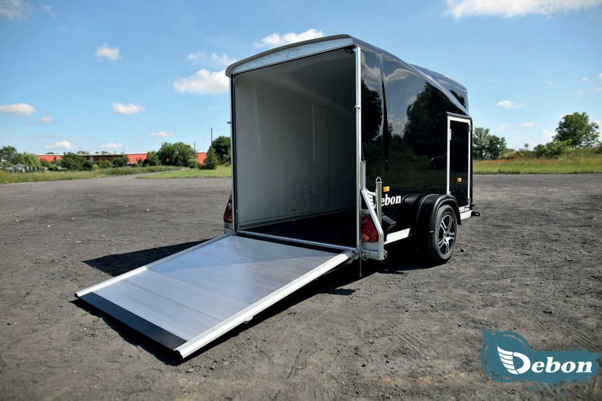 Debon Cargo 1300