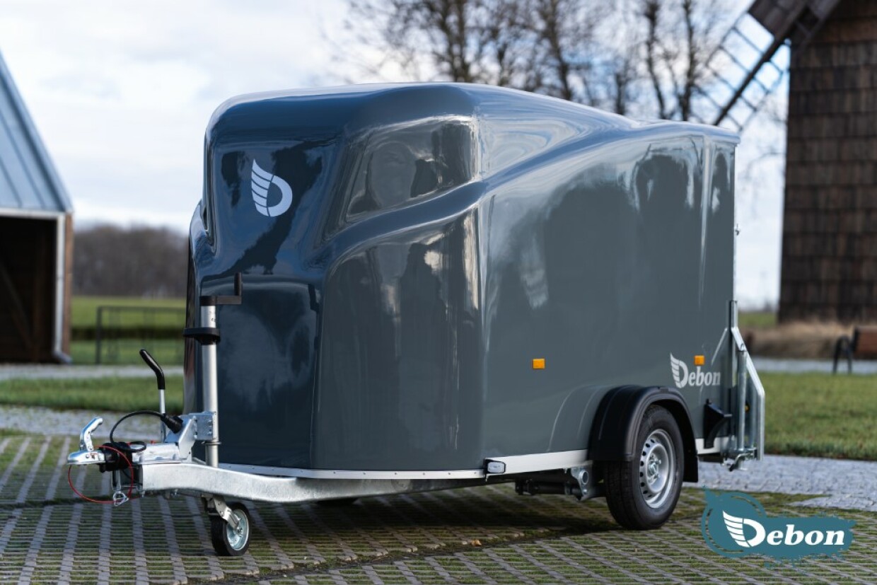Debon Cargo 1300